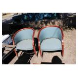 LOT OF TWO CHAIRS LOT OF TWO CHAIRS