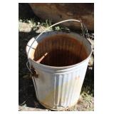 VTG. GALV 5 GAL CAN VTG. GALV 5 GAL CAN