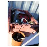 LARGE LOT OF VTG. AND OLDER CAR PARTS LARGE LOT OF VTG. AND OLDER CAR PARTS