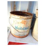 VTG. "MOBLOIL" 3 GAL OIL CAN VTG. "MOBLOIL" 3 GAL OIL CAN