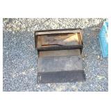 VTG METAL TRADESMAN BOX VTG METAL TRADESMAN BOX