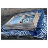 LARGE LOT OF WINDOW GLASS AND WINDOWS LARGE LOT OF WINDOW GLASS AND WINDOWS