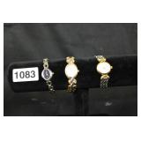 LOT OF THREE LADIES WATCHES LOT OF THREE LADIES WATCHES