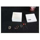 LOT OF FASHION EARRINGS AND PINS LOT OF FASHION EARRINGS AND PINS