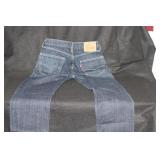 LEVIS 505 SIZE 30-32 ZIP FLY