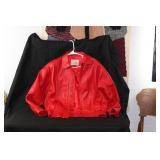 VTG RED LEATHER JACKET SIZE SMALL