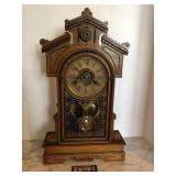 Biller table clock wm. L. Gilbert