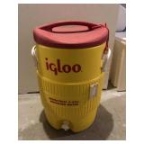 Igloo jobsite cooler