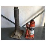 Small bottle jacks