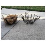 Hanging flower pot baskets