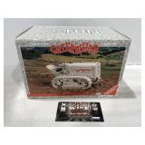 1/16 caterpillar 2 ton crawler ertl