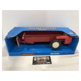 1/16 Farm country spreader Ertl