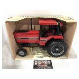 1/16 International 5088 Ertl