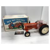 1/16 D 19 Allis Chalmers Ertl