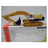 Komatsu PC400 Excavator