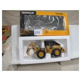 Caterpillar 518 Grapple Log Skidder