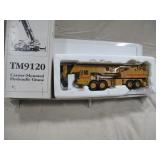 Grove 9120, 4 axle Truck Crane