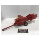 1/16 New Holland Baler