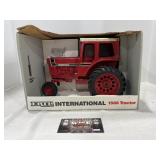 International 1566 tractor, 1/16 scale, Ertl,