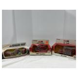 Ertl IH Farm Toys. Farm Set , 1660 combine, air