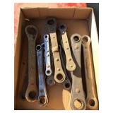 Ratcheting wrenches sae