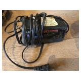 Battery trickle charger