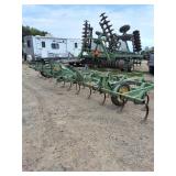 J.D. 1100 Field cultivator w/drag attachment