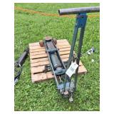 Walker 20 ton floor jack