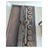 Tap & die set