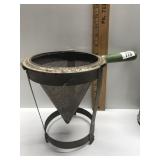 Vintage Dish Pan, Flour Sifter & Collandar