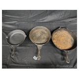 LOT OF 3 SKILLETS - 1 PIONEER WOMAN, 1 OZARK TRL