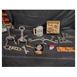FLAT OF ASSORTED ANTIQUE METAL