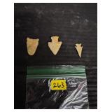 VERY NICE LOT OF 3 ARROWHEADS