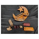 WOOD SHELF/ANIMALS/PEN