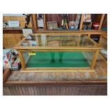 TABLE TOP DISPLAY CABINET 3
