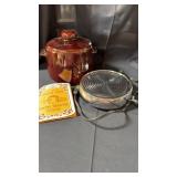 2 Qt bean pot