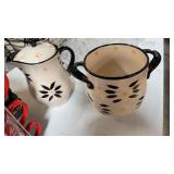 Temptations pitcher/ large pot