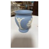 Wedgwood vase  5ï¿½