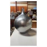 Lg vase silver in color