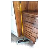 Dust mop