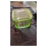Uranium refrigerator dish