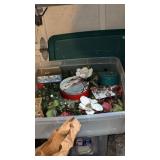 Tote of holiday/ lid