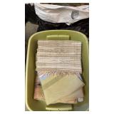 Tote/ linens