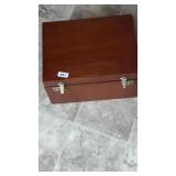 Storage box