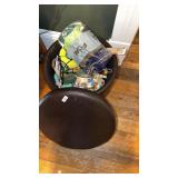 Storage ottoman/ yarn