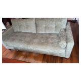 Couch 79ï¿½ wide