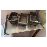 Baking pans/ cookie sheet