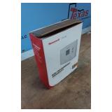 DIGITAL NON-PROGRAMMABLE THERMOSTAT