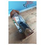 WIDE DELUXE EASY CLEAN TUBE FEEDER