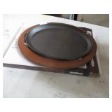 Serving platter With Underliner